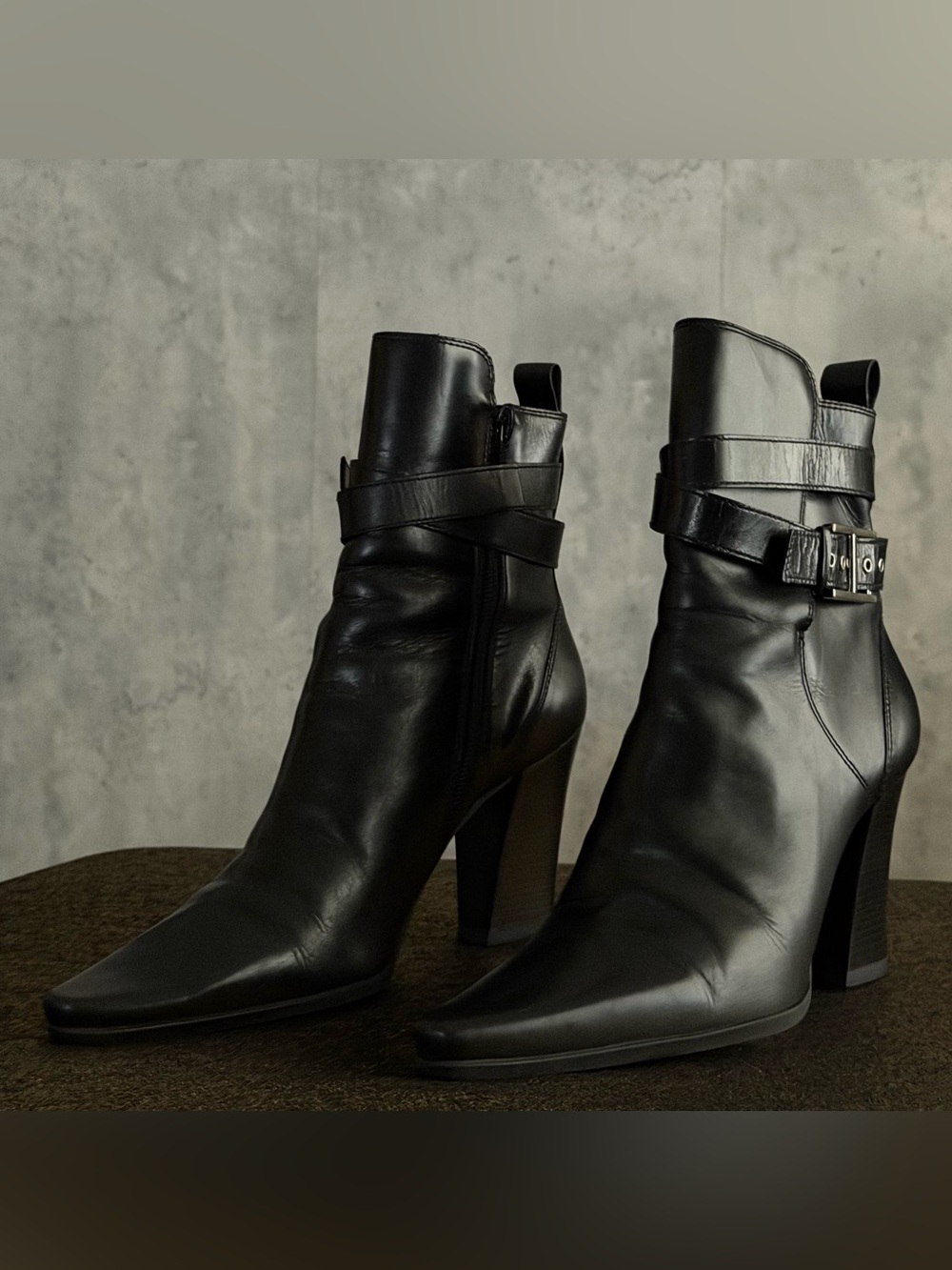 Tommy Hilfiger Womens Black Leather Pointed Toe Ankle Boots Buckle Booties 7.5
